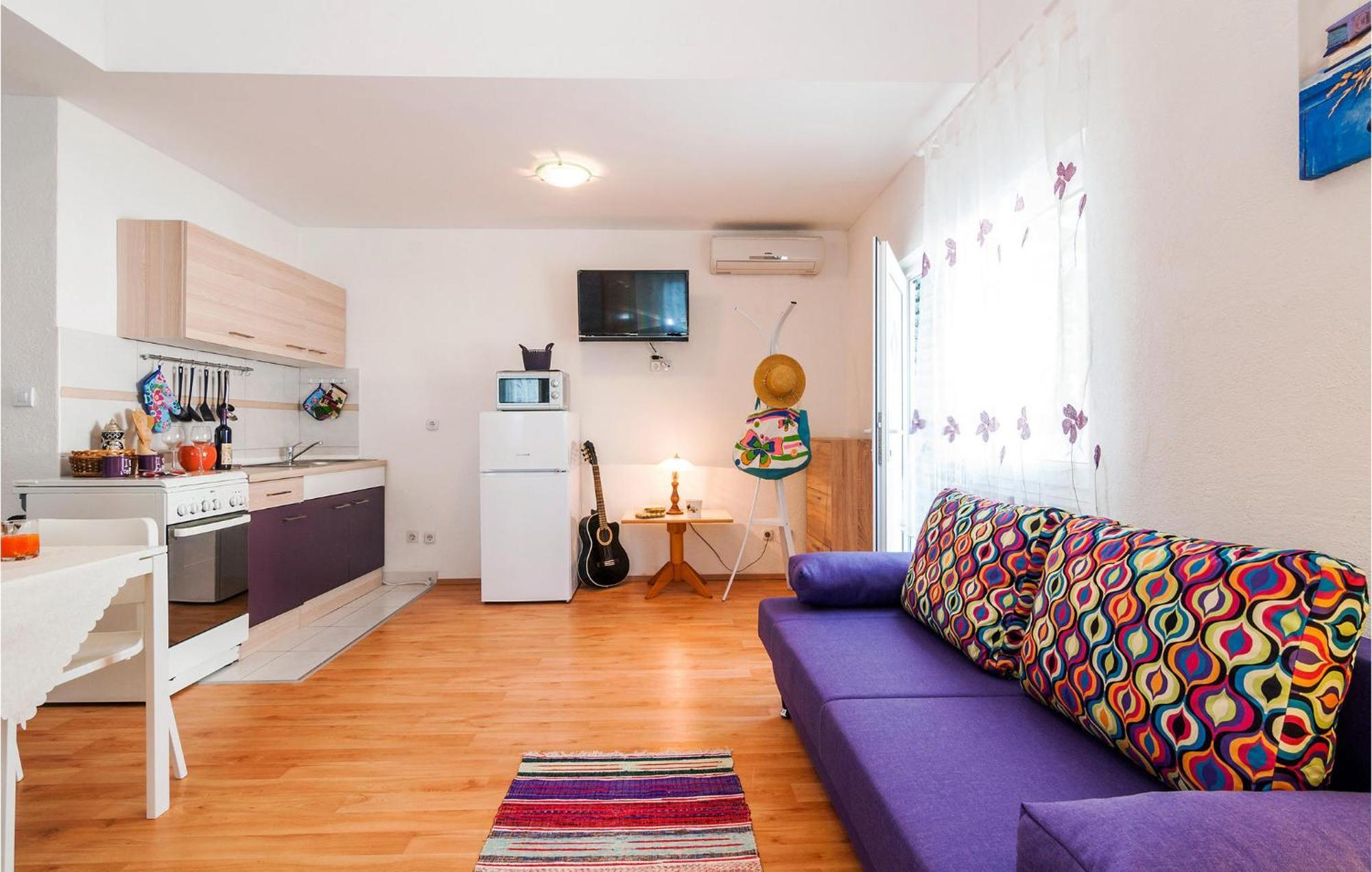 Nice Apartment In Vinjerac With Kitchen Εξωτερικό φωτογραφία