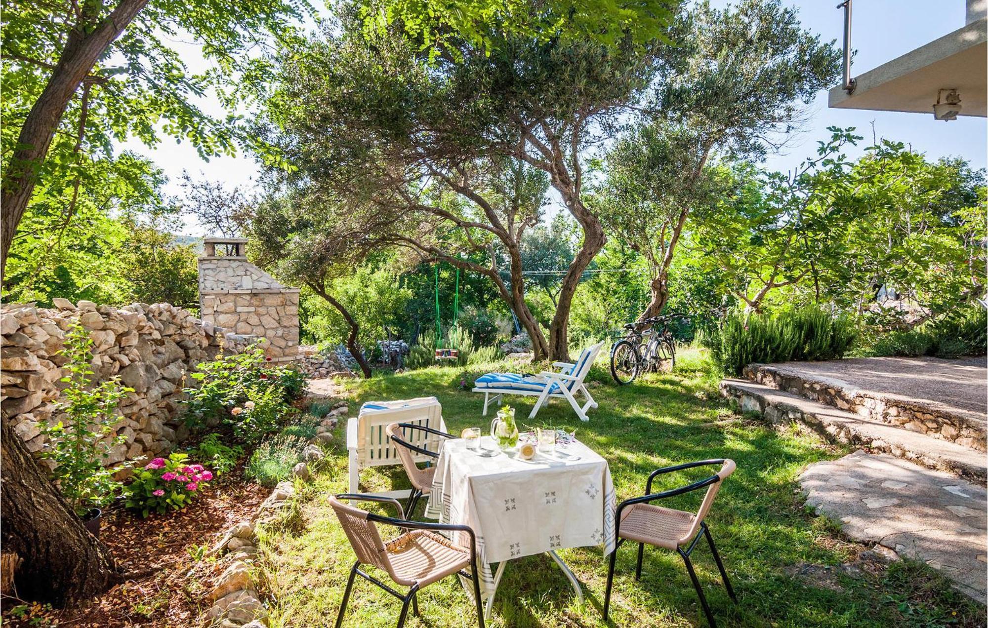 Nice Apartment In Vinjerac With Kitchen Εξωτερικό φωτογραφία